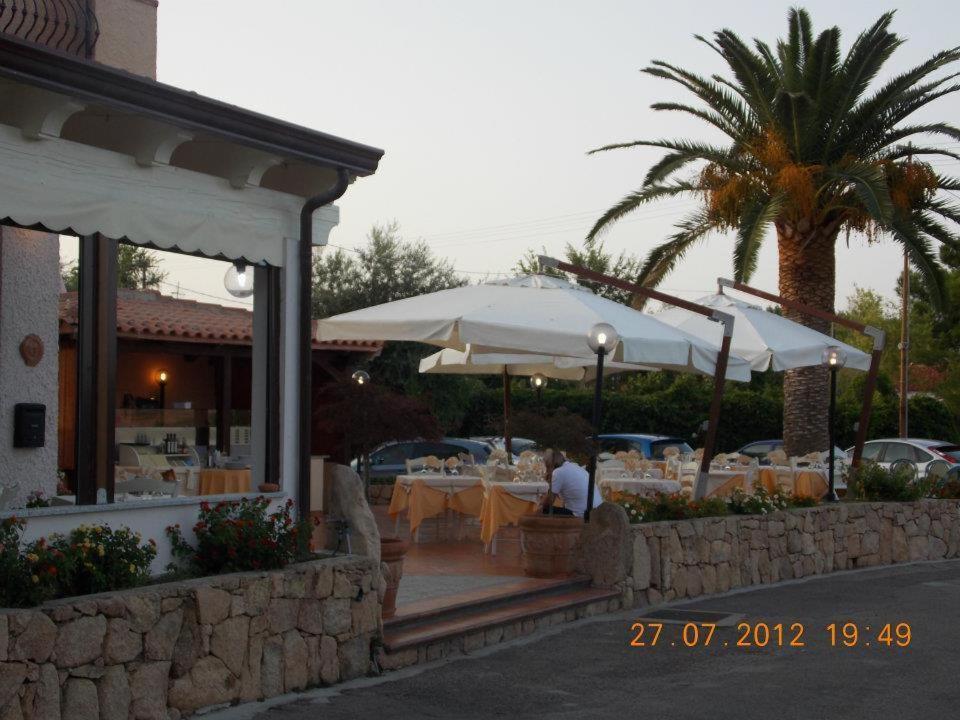 Hotel La Palma San Teodoro  Exterior photo